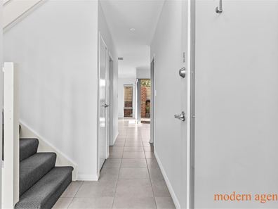 68 Emily Loop, Madeley WA 6065