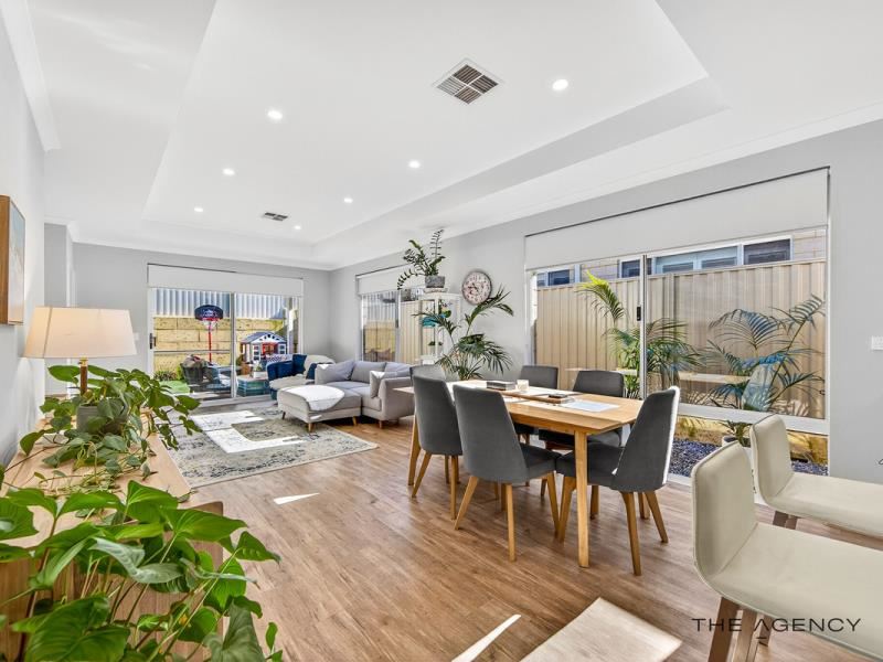 8 Mykonos Road, Coogee WA 6166