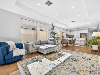 8 Mykonos Road, Coogee WA 6166