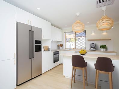 16 Whiston Crescent, Clarkson WA 6030