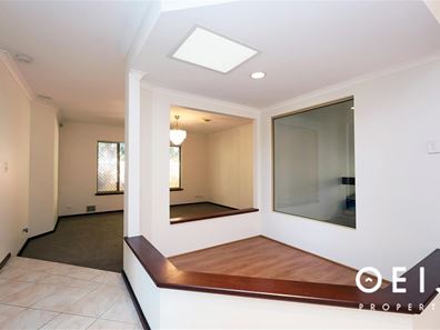 1 Weaver Court, Kardinya WA 6163