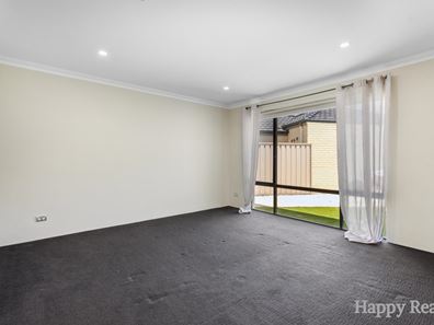 11 Arklow Glen, Canning Vale WA 6155