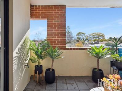4/919 Beaufort Street, Inglewood WA 6052