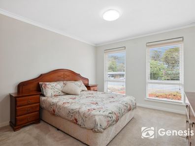 8 Kathleen Road, Lesmurdie WA 6076