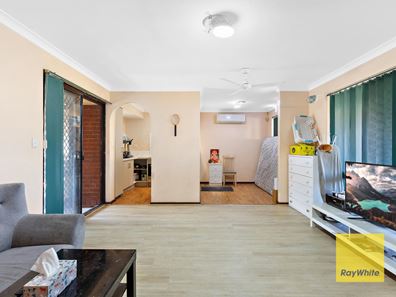 11 Elliot Place, Thornlie WA 6108