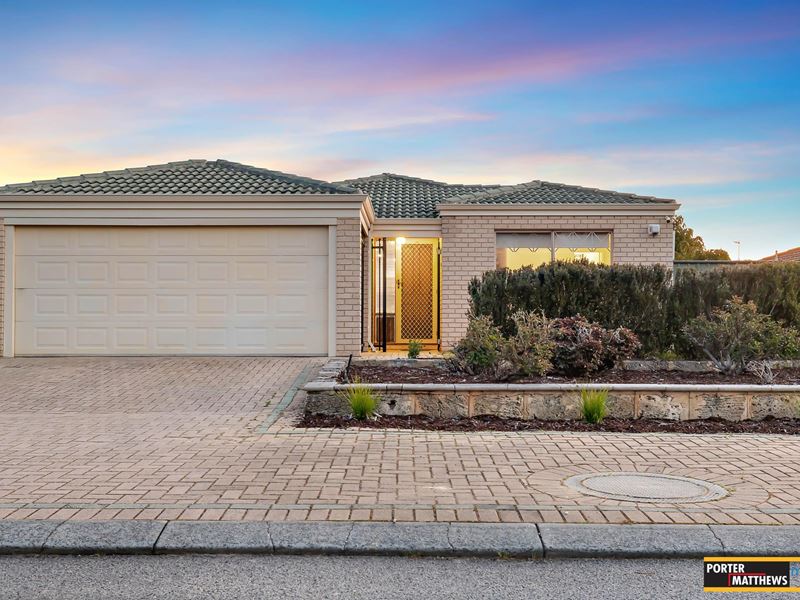 8 Antrim Place, Beckenham