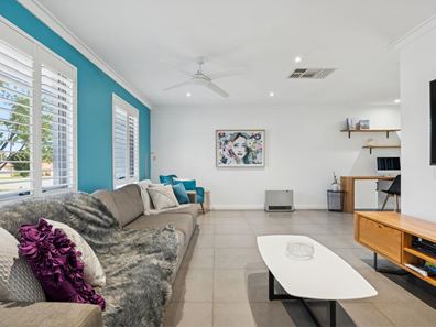 2 Glenfield Road, Kingsley WA 6026