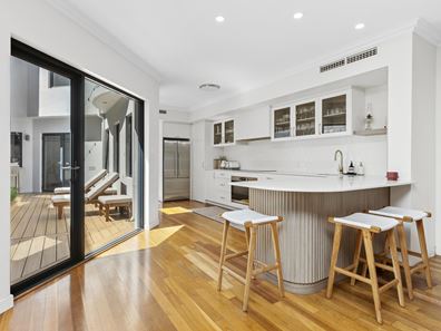 5 Darbon Crescent, Subiaco WA 6008