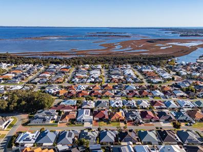 31 Mariners Cove Drive, Dudley Park WA 6210