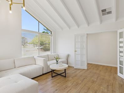 1 Cygnet Close, Ballajura WA 6066