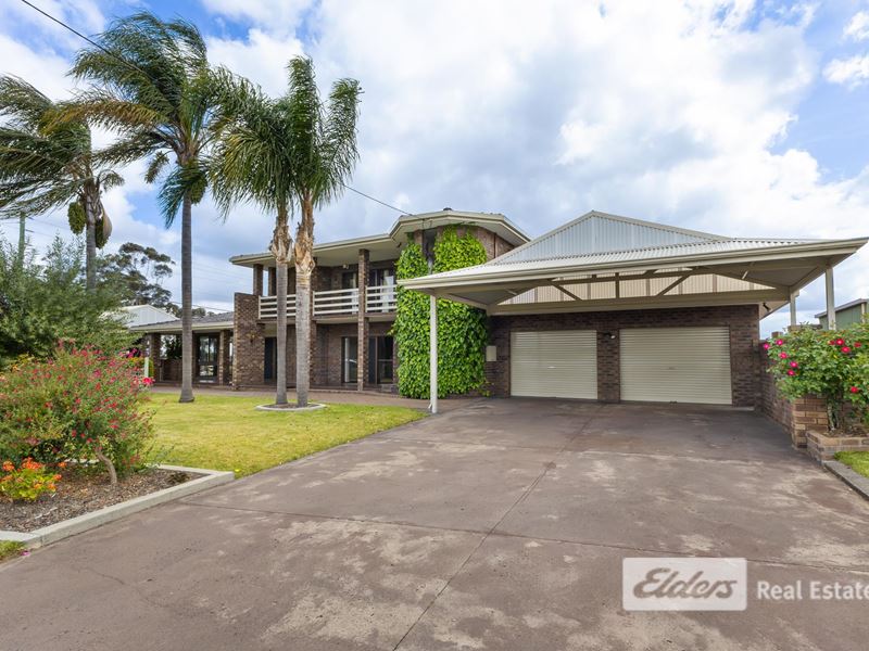 261 Steere Street, Collie WA 6225