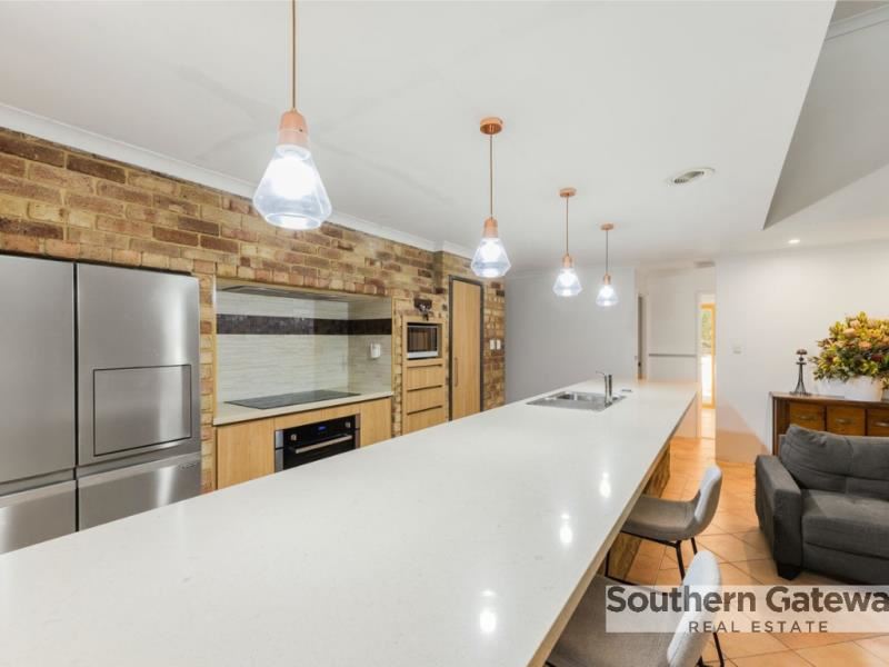 7 Farrier Court, Wellard WA 6170