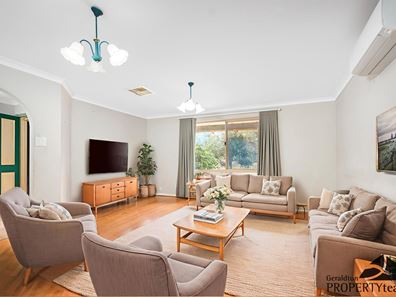 2 Cedar Crescent, Strathalbyn WA 6530