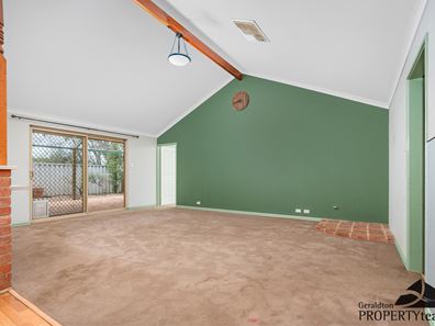 2 Cedar Crescent, Strathalbyn WA 6530