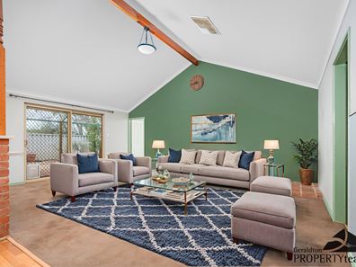 2 Cedar Crescent, Strathalbyn WA 6530