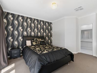 6 Aspen Close, Canning Vale WA 6155