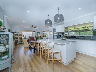 25 Bishop Road, Middle Swan WA 6056
