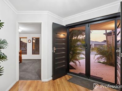 18 Bundera Road, Southern River WA 6110