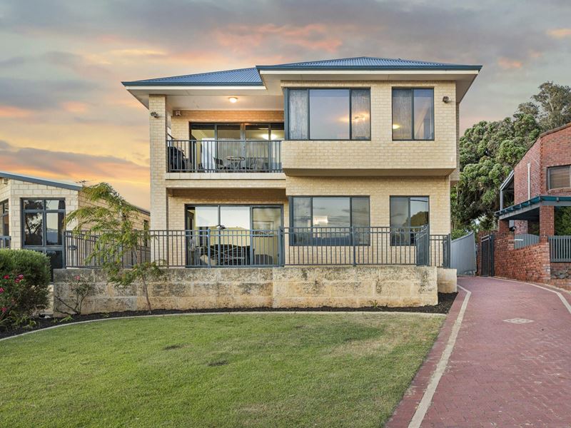 3B Cowper Road, Sorrento WA 6020