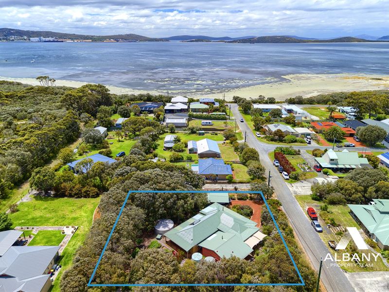 18 George Street, Little Grove WA 6330