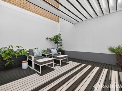 3/16 Burton Street, Cannington WA 6107