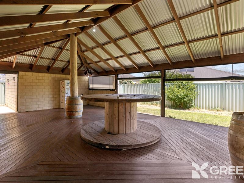 36 Jolly Rambler Boulevard, Ravenswood