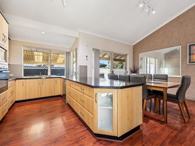 43 Sandover Crescent, Winthrop WA 6150