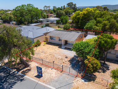 12 Drayton Court, Kelmscott WA 6111