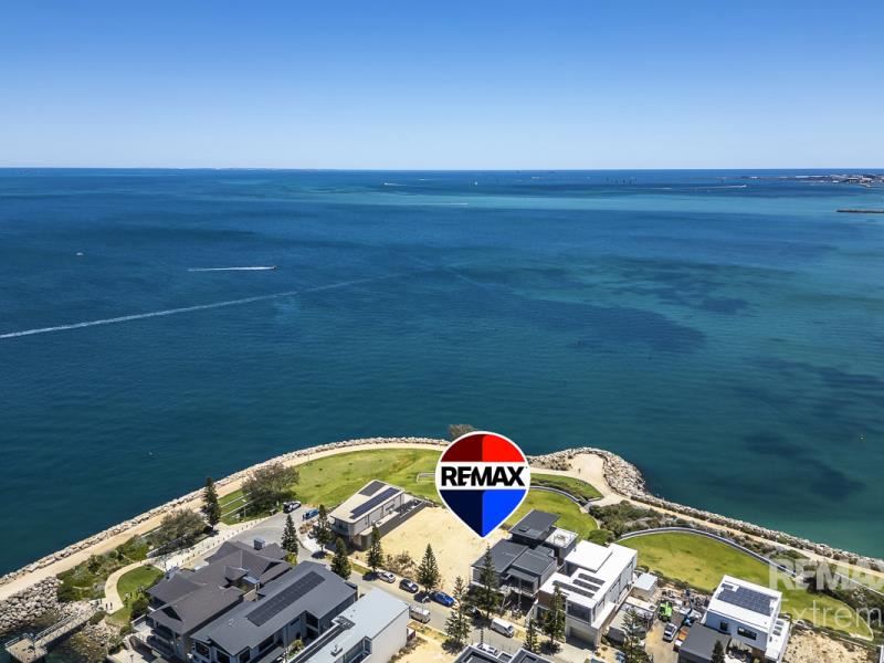 32 Chelydra Point, North Coogee WA 6163
