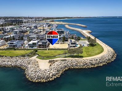 32 Chelydra Point, North Coogee WA 6163