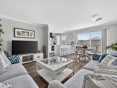 26 Hartog Way, Eglinton WA 6034