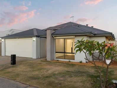 18 Firebrand Grove, Baldivis WA 6171