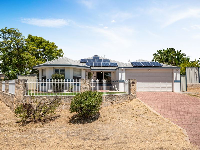84 Monash Circle, Marangaroo WA 6064