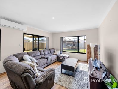20 Carbine Loop, Millbridge WA 6232