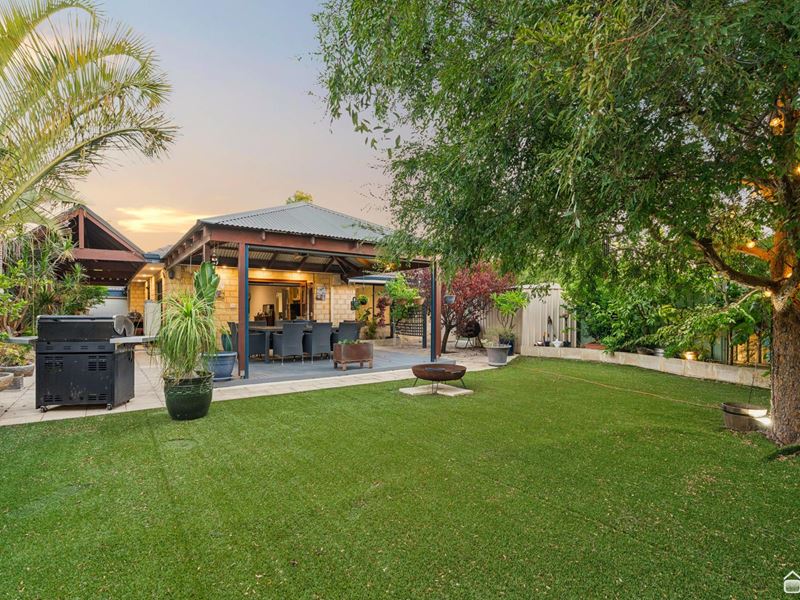 18 Verdant Crescent, Seville Grove WA 6112