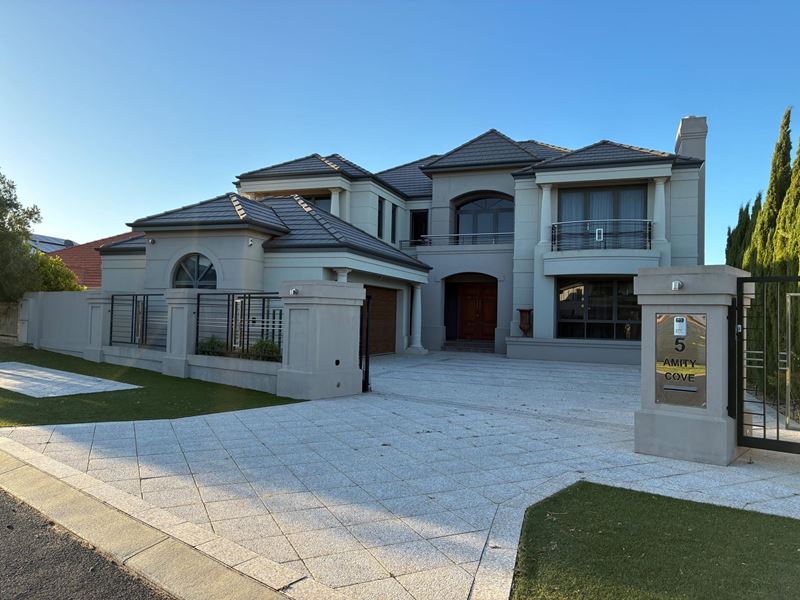 5 Amity Cove, Halls Head