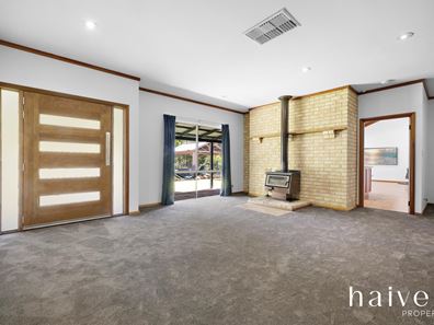 97 Barbarich Drive, Gidgegannup WA 6083