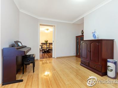 43 Moondarra Circle, South Lake WA 6164