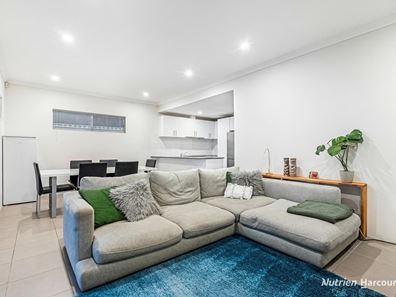 29 Chambered Way, Jindalee WA 6036