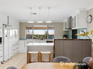 54 Noel Street, Helena Valley WA 6056