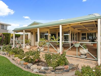 161 Rockingham Beach Road, Rockingham WA 6168