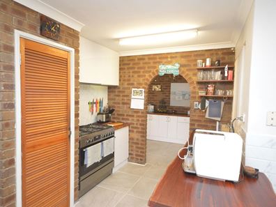 10 Monkton Way, Warnbro WA 6169