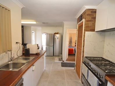 10 Monkton Way, Warnbro WA 6169