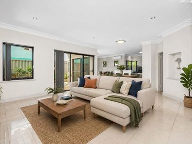 2/11 Saunders Street, Como WA 6152