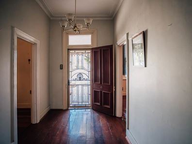30 South Street, York WA 6302