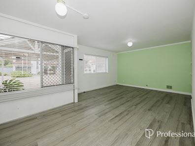 24E Casserley Avenue, Girrawheen WA 6064