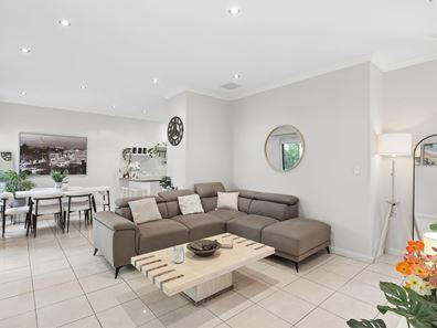 2/7 Wyatt Road, Bayswater WA 6053
