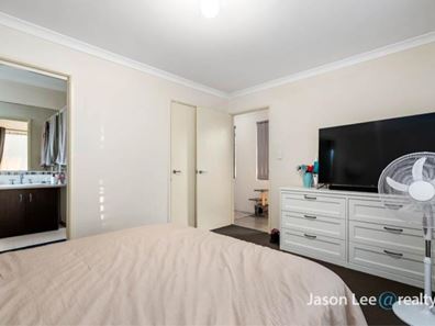 1/11 Turner Place, Kelmscott WA 6111