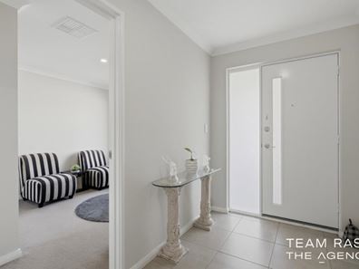 4/11 Bakana Loop, Landsdale WA 6065