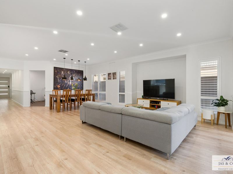 17 Kinsale Way, Caversham